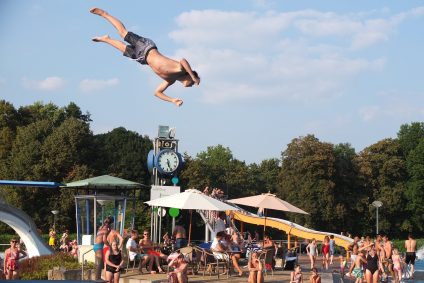 Schwimmbadsterben: „Es reichen keine homöopathischen Dosen“